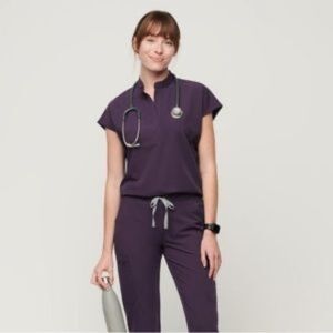 Figs - Purple Shadow - Zamora™ (PETITE) & Rafaela™ Scrub Set Figs